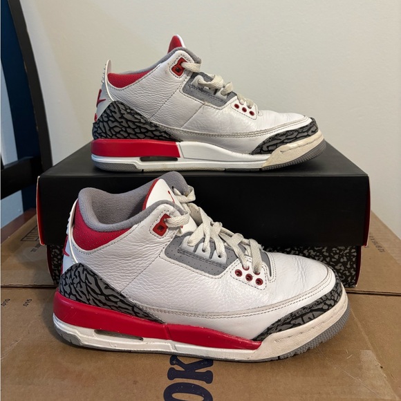 Jordan Other - Nike Air Jordan 3 Retro GS 'Fire Red' 2022 Size 4Y Sneakers DM0967 160